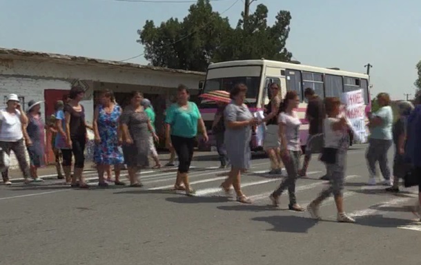 В Одеській області місцеві жителі перекрили трасу