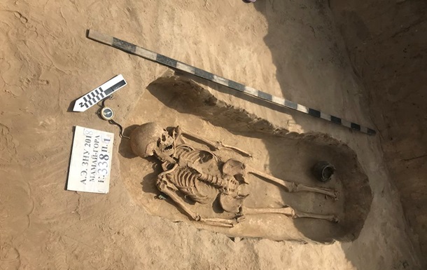 В Запорожье обнаружили уникальное древнее захоронение