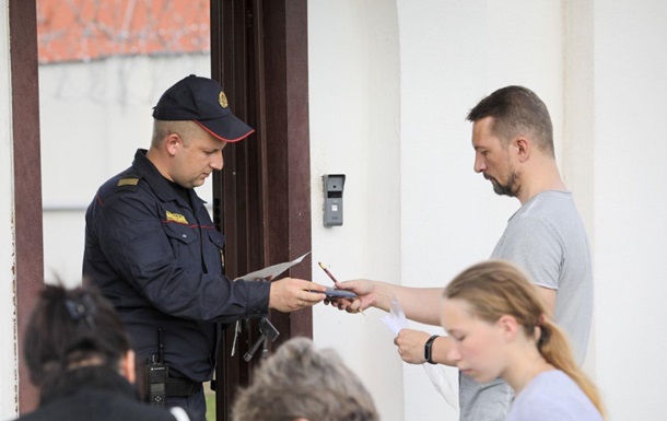 Крали новини Бацьки. Арешти журналістів у Мінську