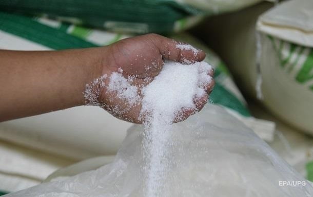 Украина в июле сократила вполовину экспорт сахара
