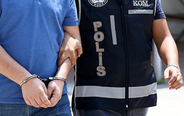 У Туреччині заарештували відставних військових за зв язки з Гюленом