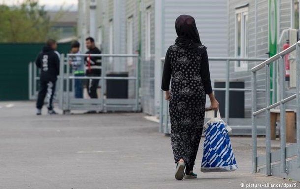 У Німеччині поменшало нападів на біженців
