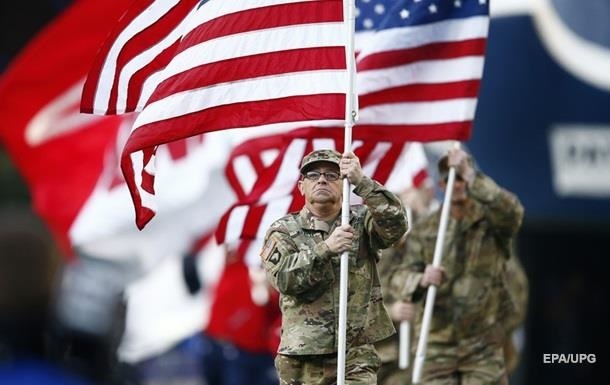 У США перенесли військовий парад Трампа