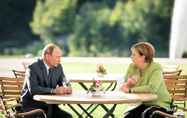 Путін і Меркель обговорили Україну і Nord Stream