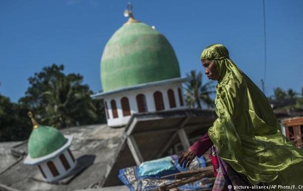 На індонезійському острові Ломбок стався новий землетрус