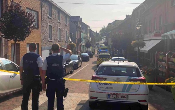 В Бельгии мужчина с ножом напал на посетителей ресторана