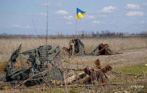 Доба на Донбасі: один загиблий, четверо поранених