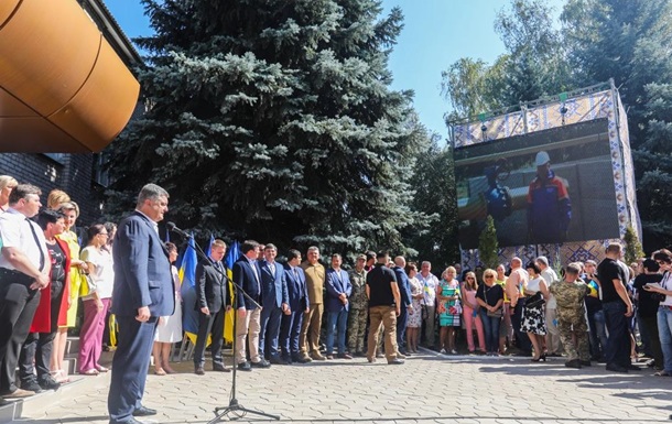 Порошенко: Кожна країна ЄС має допомогти Донбасу
