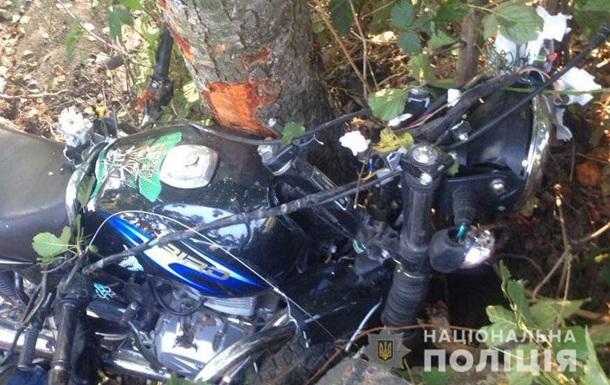 В Ровенской области разбились подростки на мотоцикле