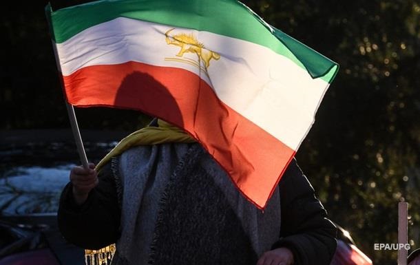 Париж ограничивает поездки дипломатов в Иран - СМИ