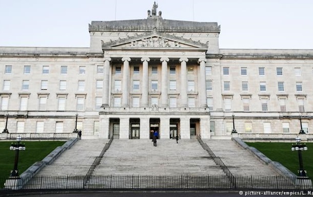 Ірландським депутатам уріжуть зарплату через паралізацію уряду