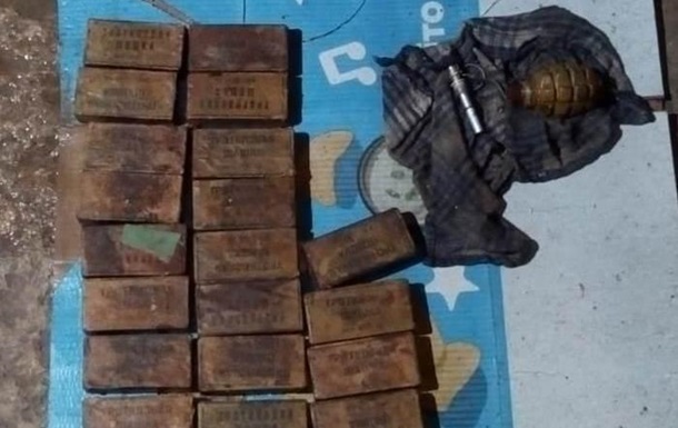 В Одесской области у мужчины изъяли взрывчатку и гранату