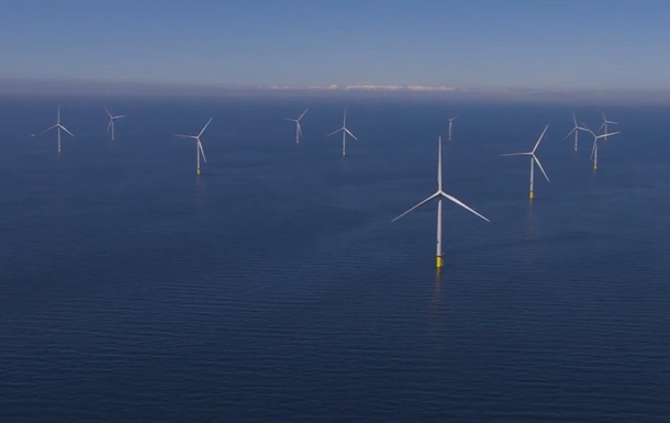 У Британії запустили найбільшу вітряну електростанцію на морі