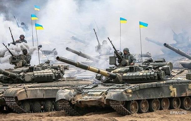 Порошенко поздравил украинских танкистов