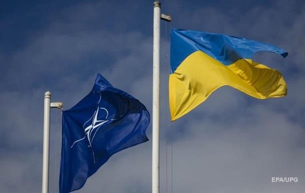 За вступление в НАТО около 42% украинцев - опрос