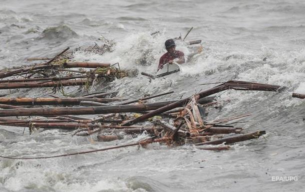 На Філіппінах з явилися перші жертви тайфуну Мангхут