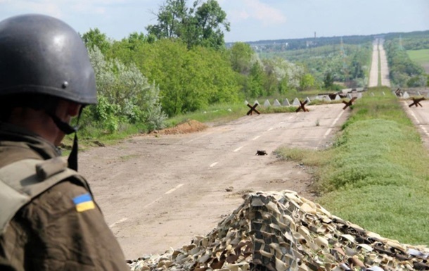 Сутки на Донбассе: 28 обстрелов, потерь нет