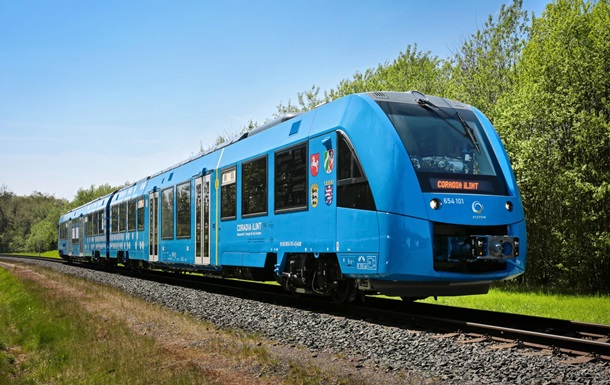 В Германии выполнил тестовый рейс поезд на водородном топливе 