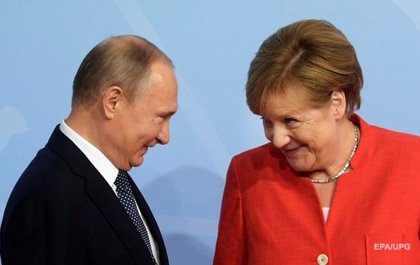Путін і Меркель обговорили наслідки загибелі Захарченка