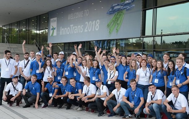 Борис Колесников и 70 украинских студентов посетили выставку InnoTrans 2018 в Берлине