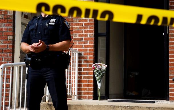У Нью-Йорку жінка напала з ножем на дитячий садок