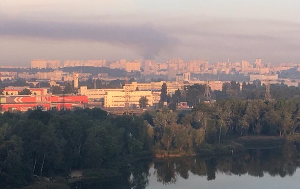 У ДСНС пояснили походження смогу в Києві
