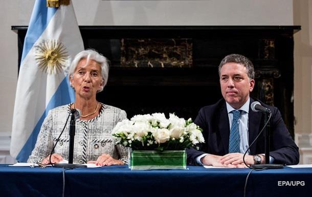 МВФ увеличит помощь Аргентине до 57 млрд долларов