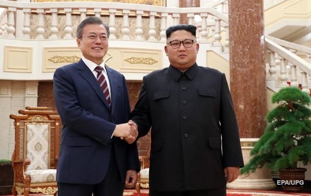 Глава КНДР подарил президенту Южной Кореи двух собак