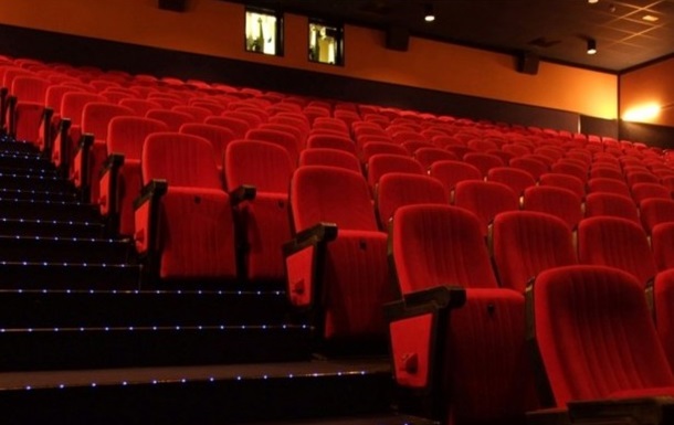Кабмін дозволив цілодобовий показ фільмів 18+ у кінотеатрах