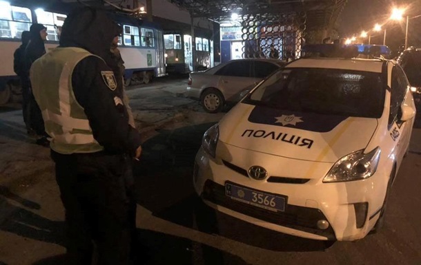 В Харькове патрульный автомобиль сбил женщину