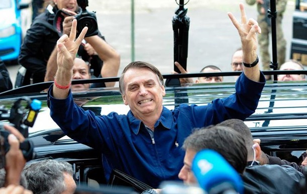 На виборах президента у Бразилії лідирує Жаір Болсонару