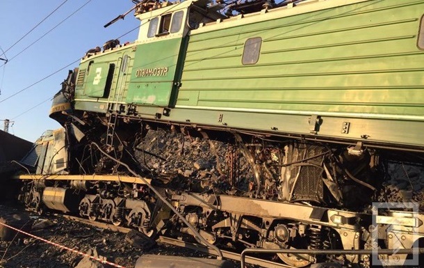 Зіткнення локомотивів у Кривому Розі: кількість жертв зросла до чотирьох