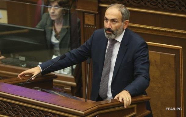 Пашинян заявив про відхід з поста прем єра Вірменії