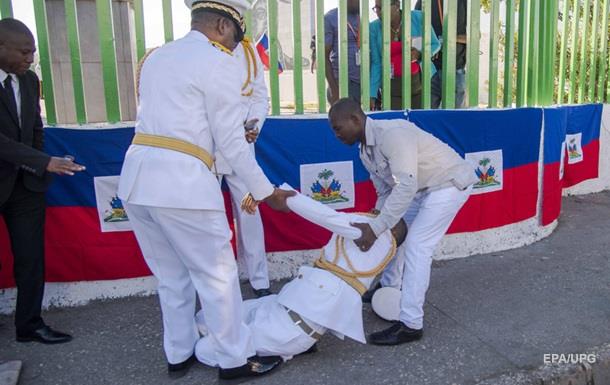 На життя президента Гаїті скоєно замах