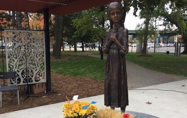У Торонто відкрили меморіал жертвам Голодомору