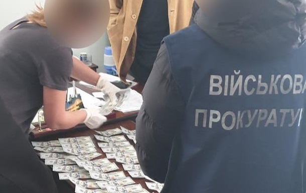 В Ровно на взятке в $10 тыс. поймали замглавы райадминистрации