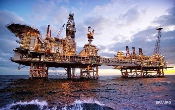 Нефть подешевела на 10 долларов за три недели