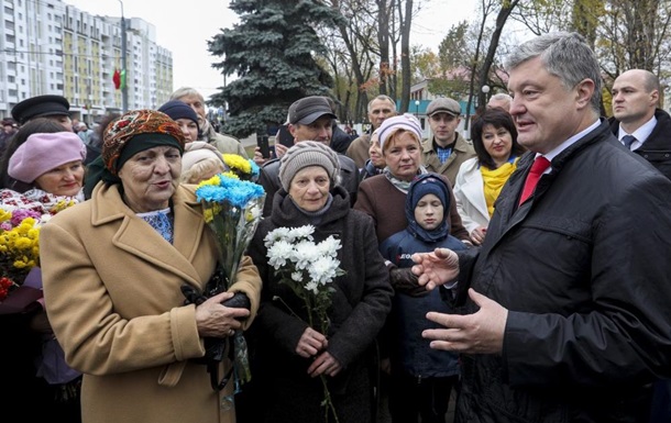 Порошенко анонсировал установку памятника Пилипу Орлику в Минске