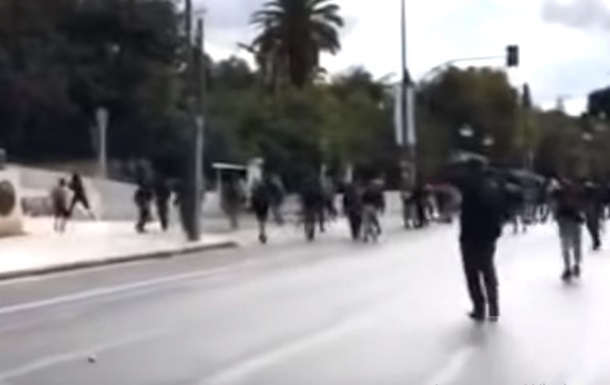 В Афінах відбулися сутички студентів з поліцією