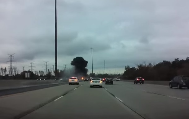 Вблизи Торонто взорвался бензовоз