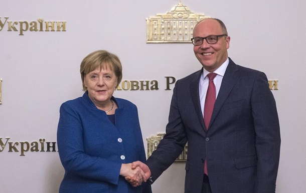 Меркель  менее критично  настроена к Nord Stream-2