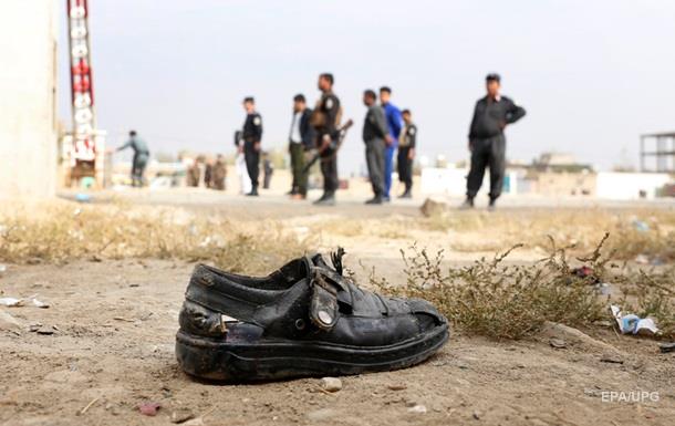 В Афганистане при атаке талибов на КПП погибли 13 человек