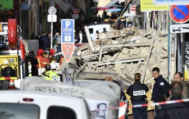 На месте обрушения дома в Марселе нашли тело