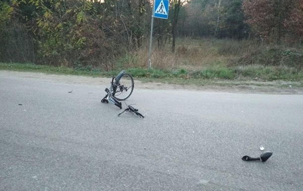 Під Львовом в аварії загинули велосипедист і мотоцикліст