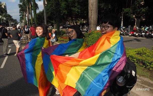 Права ЛГБТ уперше будуть викладати школярам