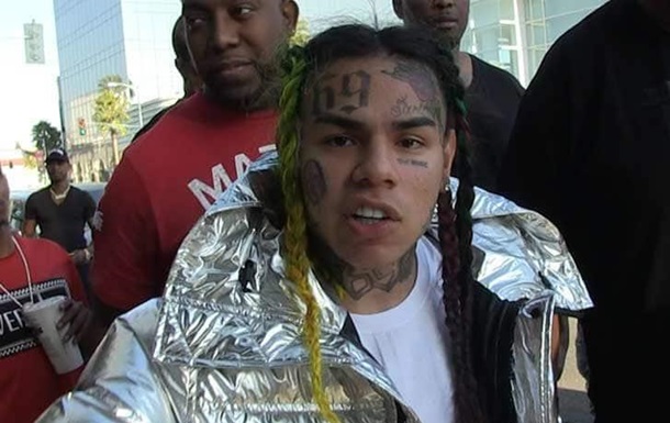 Реперів Каньє Веста і 6ix9ine обстріляли