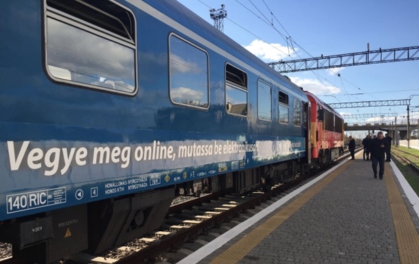 До Мукачева прибув тестовий швидкісний поїзд із Будапешта