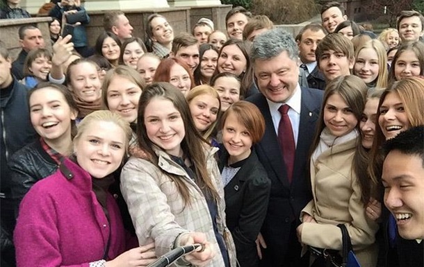 Что хотели бы украинцы спросить у Президента. Видеосоцопросы в Киеве и Одессе