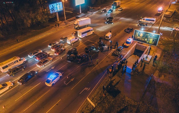 В Днепре столкнулись десять автомобилей