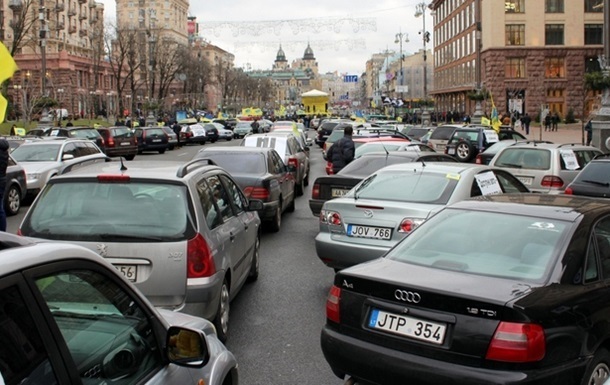  Евробляхеры  заблокировали транспорт в Киеве